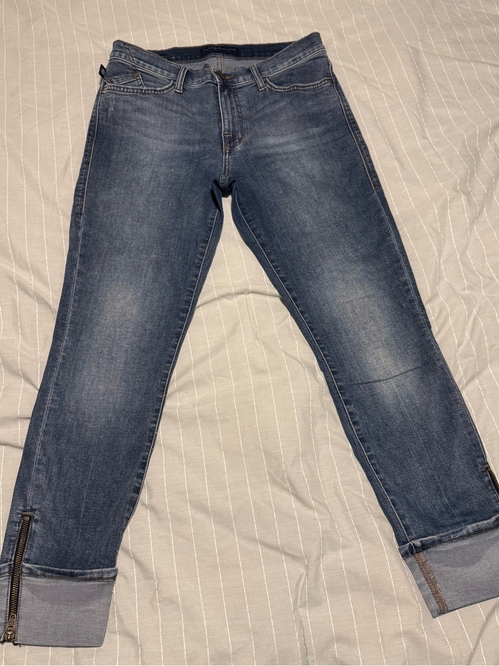 Rock & Republic Cropped Slim Jeans Size 10M